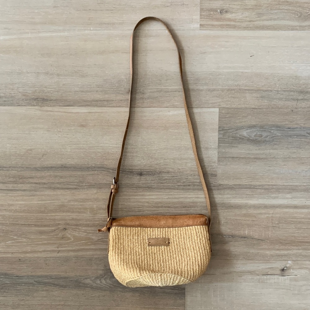 American Vintage Tan and Cream Crossbody Bag